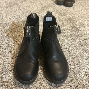 Blundstone Black Leather Chelsea Boot